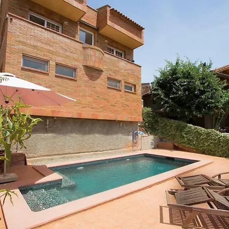 Nature & Tranquility Only 25km From Barcelona Villa Torrelles De Llobregat