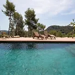 Nature & Tranquility Only 25km From Barcelona *
