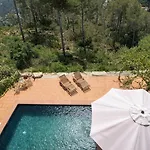 Nature & Tranquility Only 25km From Barcelona Villa *